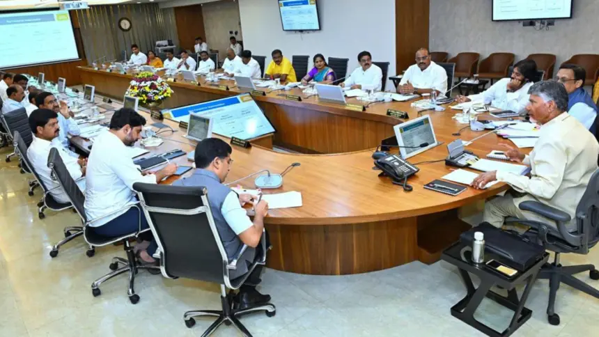 Chandrababu All Set To Release Progress Report To Ministers In Cabinet