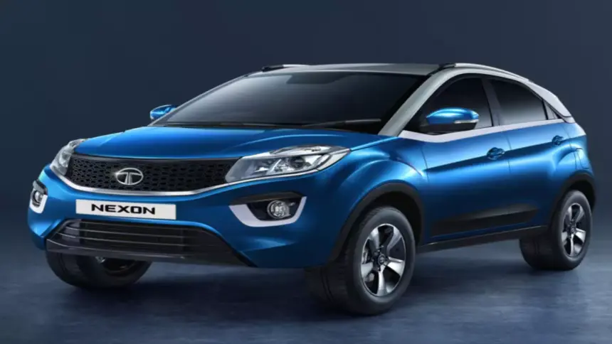 Get the ₹10 lakh Tata Nexon SUV with a sunroof for just ₹8 lakh