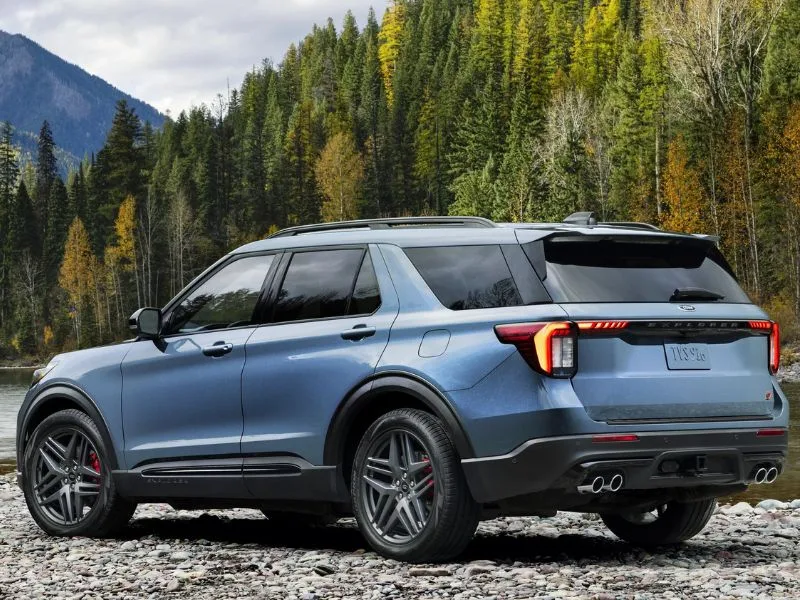 2025 Ford Explorer Recall dashboard with warning light