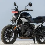 Hero Mavrick 440 with retro roadster design