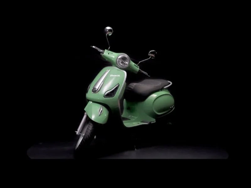 Jitendra Yunik Electric Scooter LCD display with connectivity
