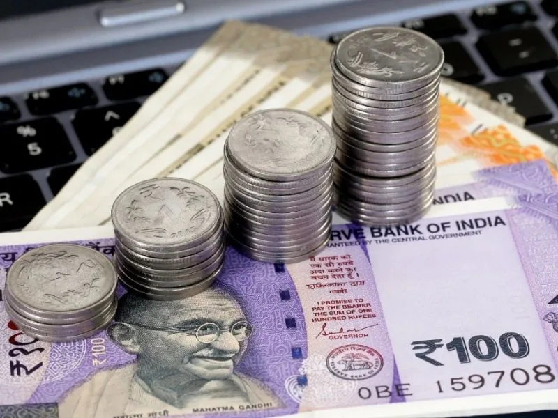 Retail Cash Transactions with Small Notes 2025