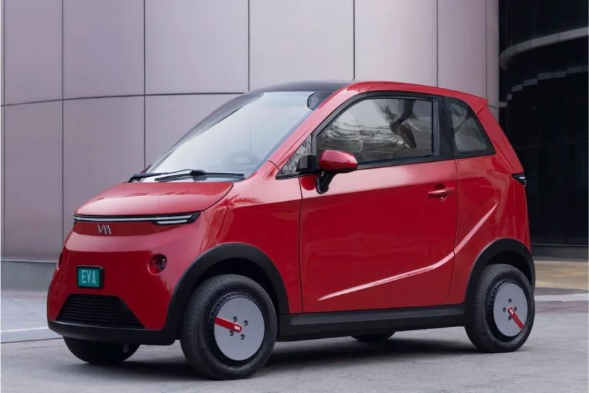 Vayve Mobility Eva with solar roof panel