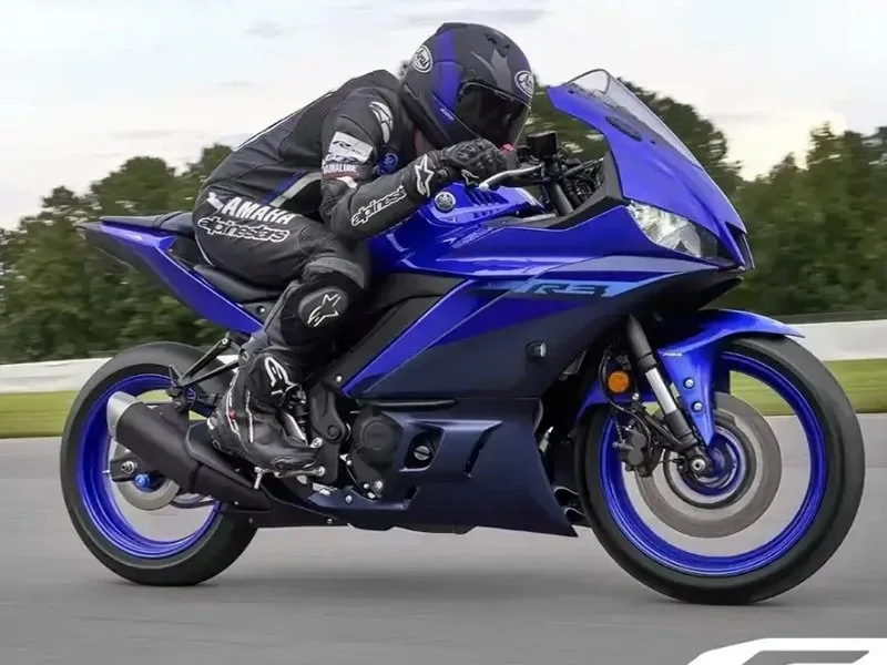 Yamaha YZF-R7 TFT display and LED DRLs