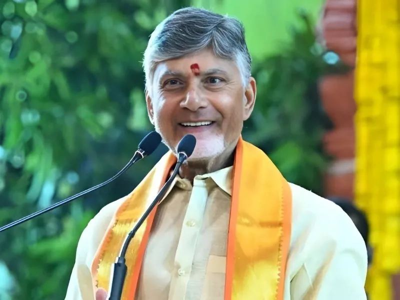 Weaver at a loom in Andhra Pradesh, benefiting from the ₹1 lakh loan waiver scheme in 2025
