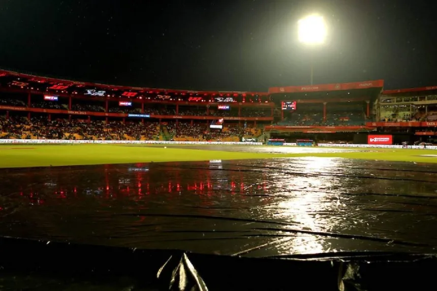 RCB vs KKR, Match 58 – M Chinnaswamy Stadium today weather forecast & pitch report