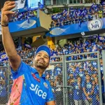 Rohit Sharma taking Selfie with Mumbai Indians Fans