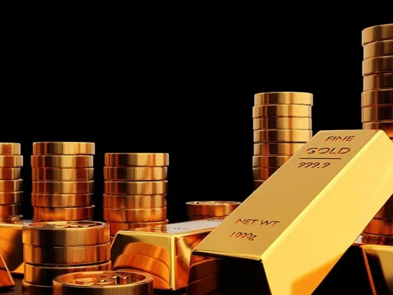 Silver bars with market data indicating price climb to ₹98,100 in May 2025
