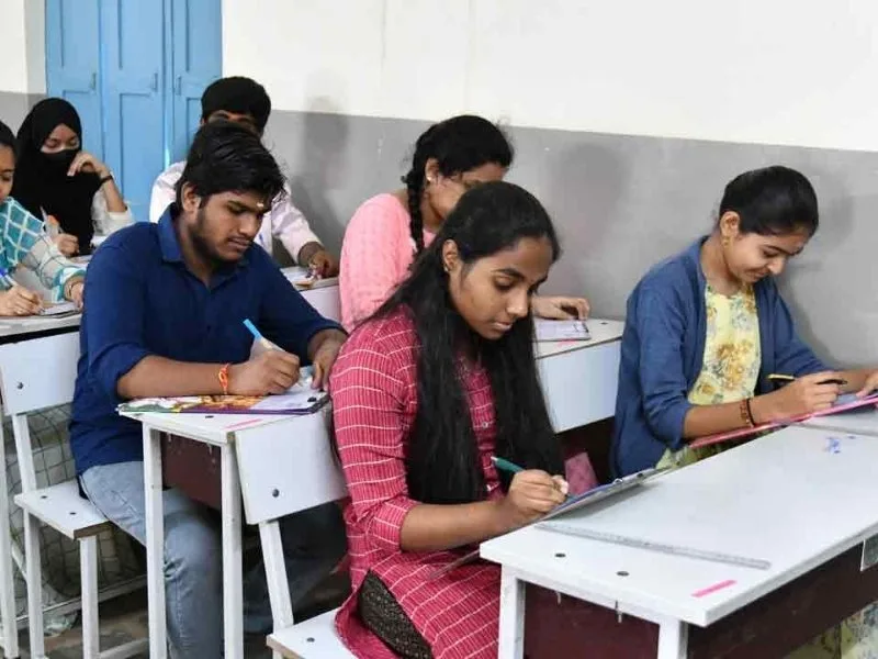Students checking AP Inter Supplementary Exam 2025 fee details online in Andhra Pradesh
