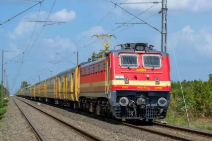 Charlapalli to Srikakulam Road special train at the modern Charlapalli terminal in 2025