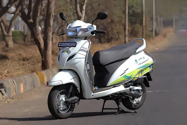 CNG scooter kit installed on a petrol scooter in 2025, showcasing eco-friendly retrofit for Telugu commuters