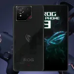 gamer using top gaming smartphones with AMOLED display in India, 2025