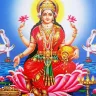 Goddess Lakshmi idol during Diwali puja, symbolizing wealth and prosperity in 2025