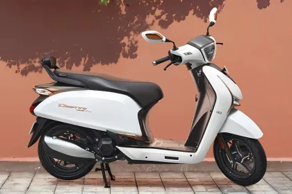 Hero Destini 125 2025 in Nexus Blue, showcasing stylish family scooter design for Telugu commuters