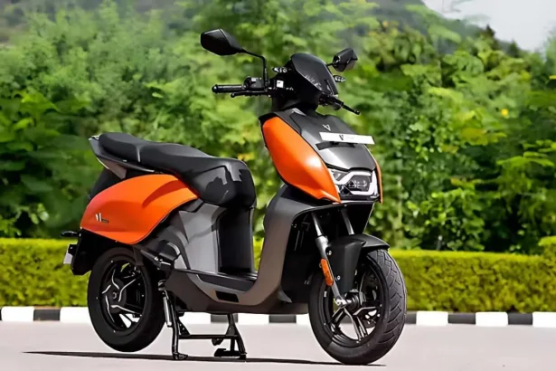 Hero Vida V1 2025 in Matt Red, showcasing stylish electric scooter design for Telugu eco-conscious commuters
