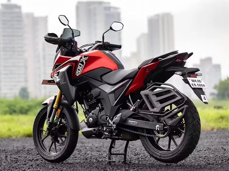Close-up of Honda CB200X full digital instrument cluster with gear position indicator