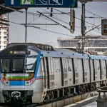 Crowded platform at Bharat Nagar Metro station during technical glitch in Hyderabad, 2025