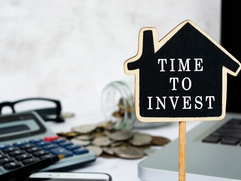Gold, real estate, and equity investment charts for 2025