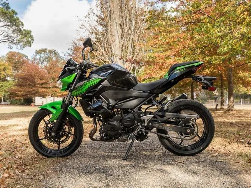 Kawasaki Z400 LCD instrument cluster