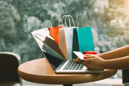 user reviewing budget to avoid overspending, India 2025
