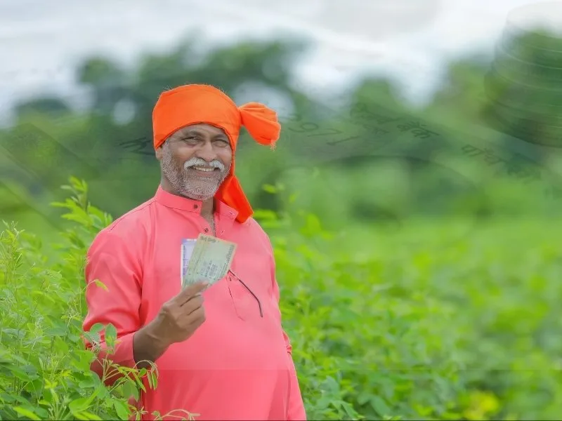 Farmer receiving PM Kisan Samman Nidhi 2025 payment in bank account