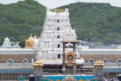Devotees in queue for Sarva Darshan at Tirumala temple under new reforms in 2025