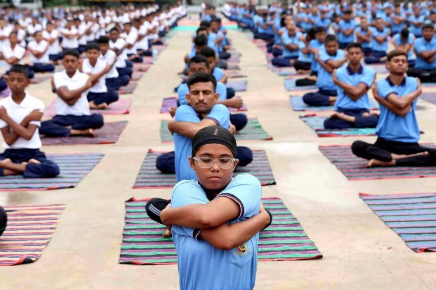 NDRF-trained dog performing yoga poses at Udhampur session in 2025