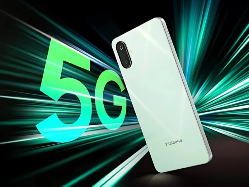 Close-up of Samsung Galaxy M06 5G 50MP rear camera module in 2025