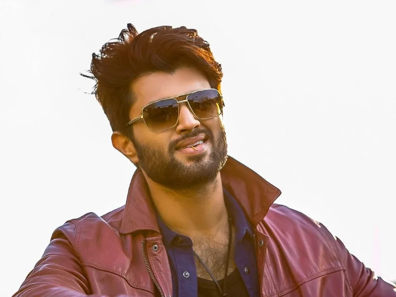 Social media post about Vijay Deverakonda rejecting Kuberaa role trending in 2025