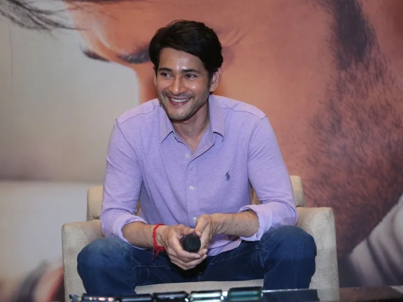 Social media screenshot of Mahesh Babu Telugu literacy rumors trending in 2025
