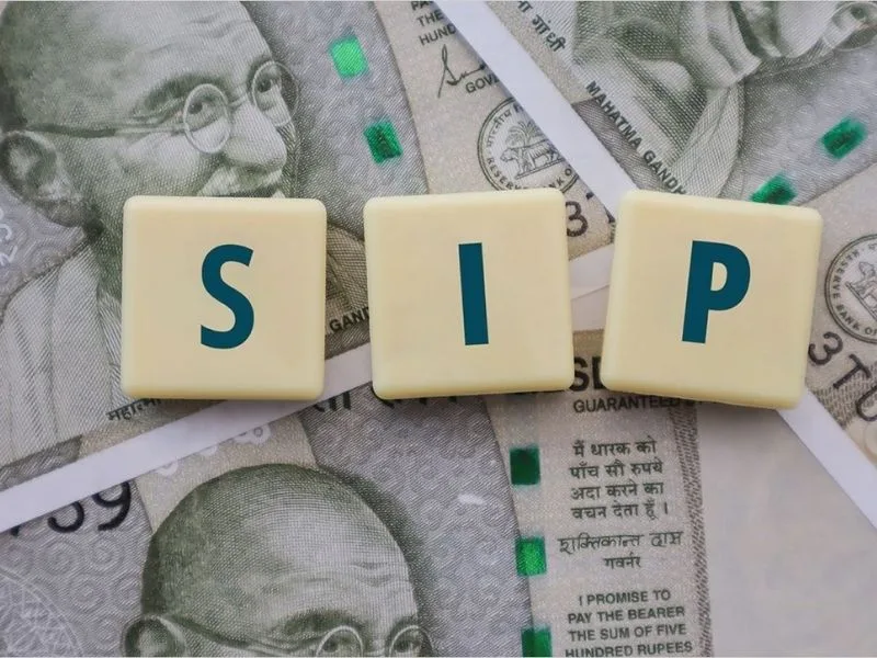 Social media post about ₹500 SIP mutual fund profits trending in 2025