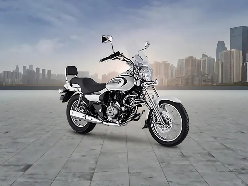 Bajaj Avenger 220 Cruise 2025 digital instrument cluster with modern features