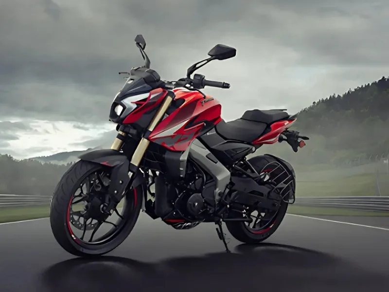 2025 Bajaj Pulsar NS400Z TFT display showcasing ride modes and quickshifter