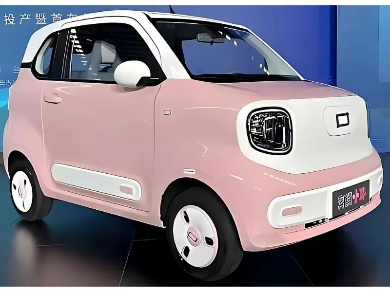 8-inch touchscreen infotainment of Bestune Shaoma 2025, enhancing modern electric car experience for Indian drivers