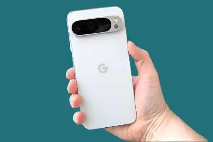 user with Google Pixel 9 during Flipkart offer, India 2025