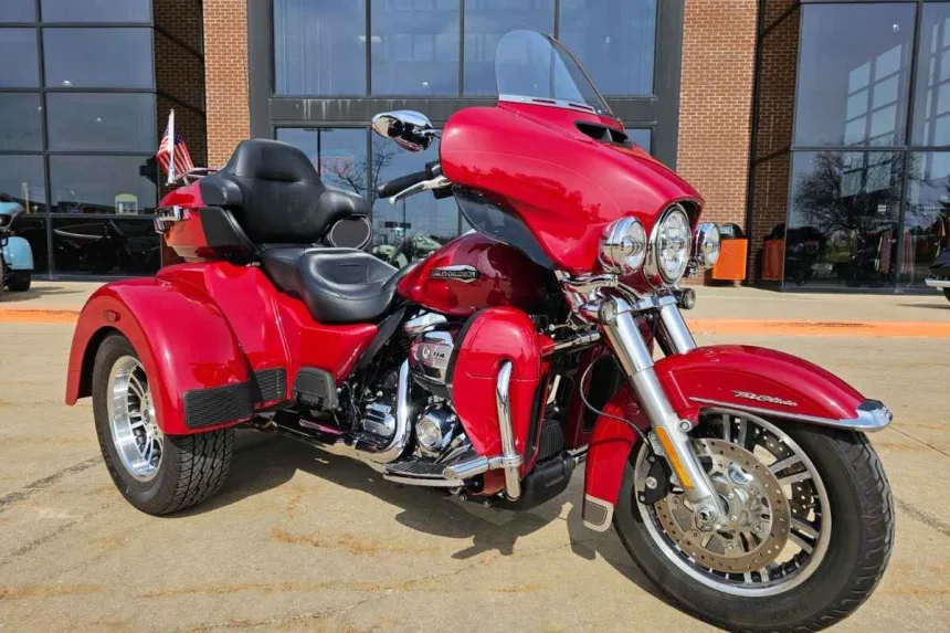 2025 Harley-Davidson Street Bob with Milwaukee-Eight 117 engine on Andhra Pradesh road