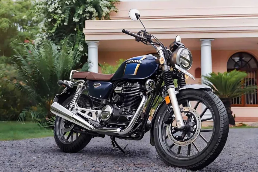 Honda CB350 2025 in Precious Red Metallic, showcasing classic retro design with 348.36cc engine for Indian riders