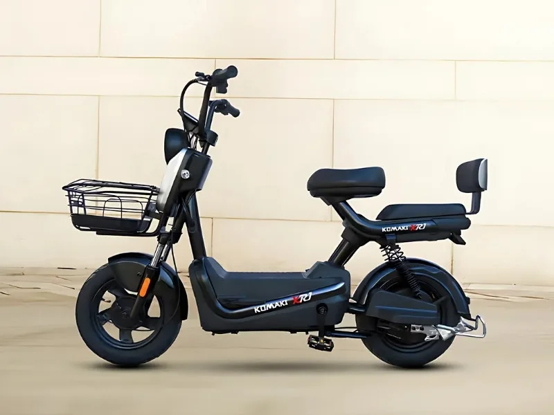 Komaki XR1 electric moped 2025 digital display with modern commuter features