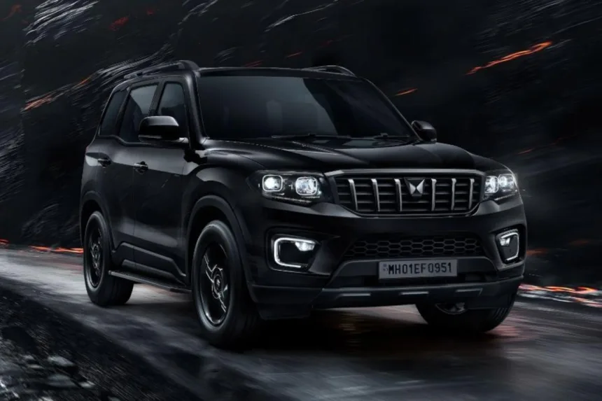 Mahindra Scorpio N Z4 AT in Napoli Black, launched in 2025 at Rs 17.39 lakh with a 7-seater layout and automatic transmission.