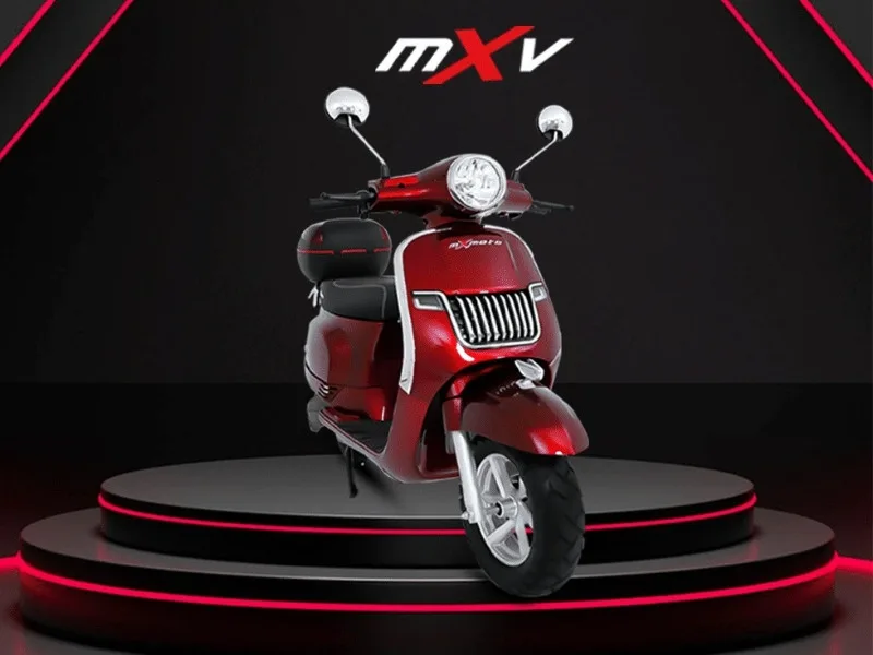 Digital instrument cluster of mXmoto MXV ECO e-scooter 2025, enhancing budget-friendly commuting experience