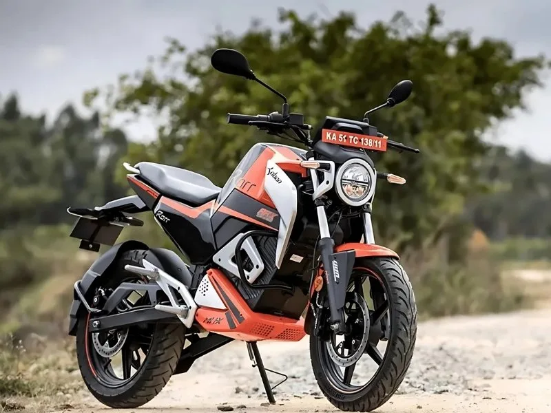 Oben Rorr EZ electric motorcycle 2025 digital display with modern commuter features