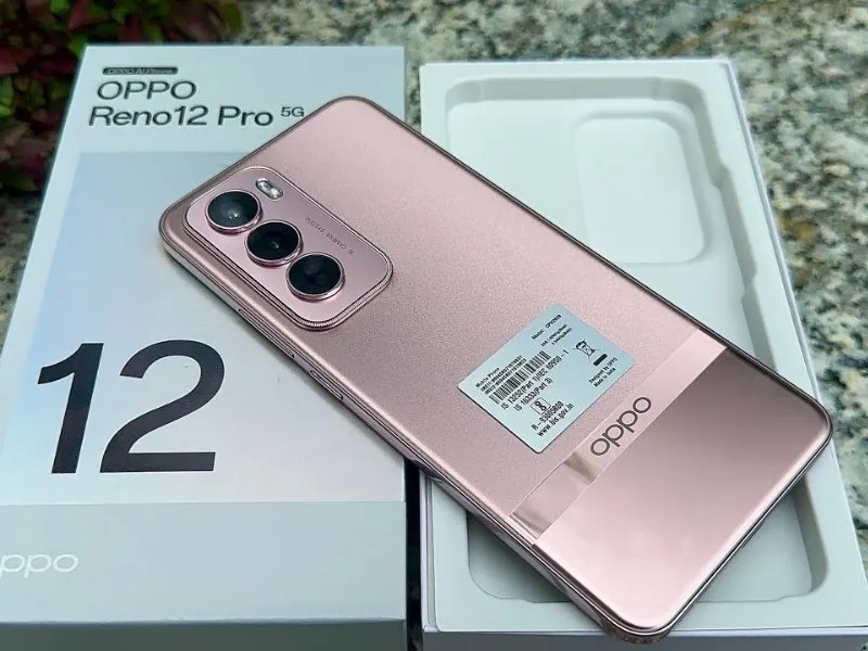 OPPO Reno 12 triple camera setup with 50MP primary sensor, offered at Rs 17,499 on Flipkart in 2025.