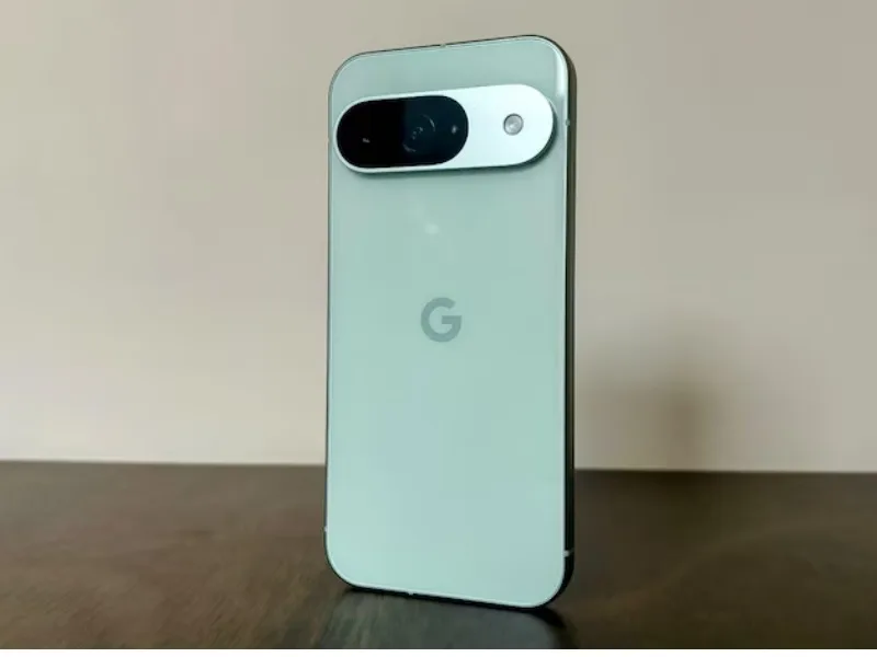 Promotional banner for Google Pixel 9 Pro XL Flipkart deal, showcasing Rs 30,000 discount and bank offers, June 2025.