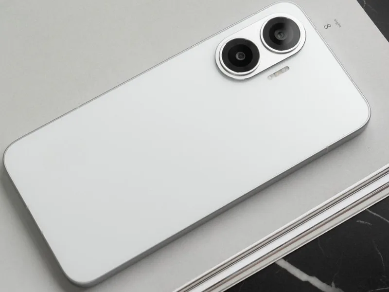 Flipkart promotional banner for Poco F7, showcasing India’s largest 7550mAh battery, launching June 2025.