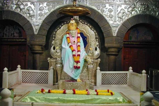 Statue of Shirdi Sai Baba, symbolizing the 2025 birth mystery revealed by Satya Sai Baba, inspiring devotees.