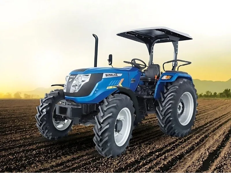 Digital instrument cluster of Sonalika Tiger Electric Tractor 2025, enhancing modern farming experience for Indian agriculture