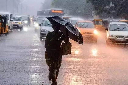 Rain clouds over Hyderabad, indicating IMD’s 2025 weather forecast for Telugu states.