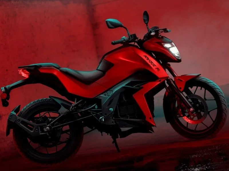 Digital instrument cluster of Tork Kratos R electric motorcycle 2025, enhancing budget-friendly commuting experience
