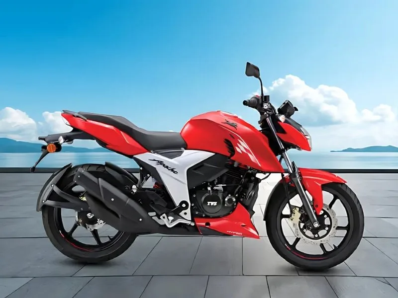 2025 TVS Apache RTR 160 LCD console with SmartXonnect Bluetooth features