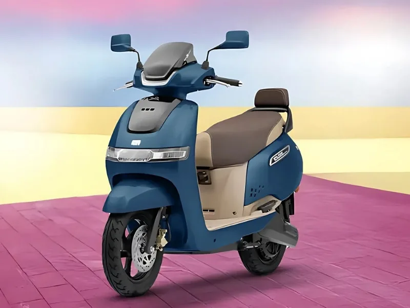 TVS iQube electric scooter 2025 digital instrument cluster with smart connectivity